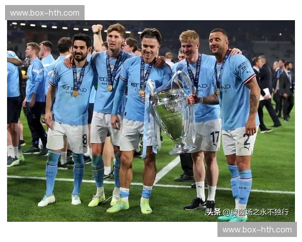 绿茵场的红白执念与曼城的蓝月风暴：一场跨越阶层的足球博弈